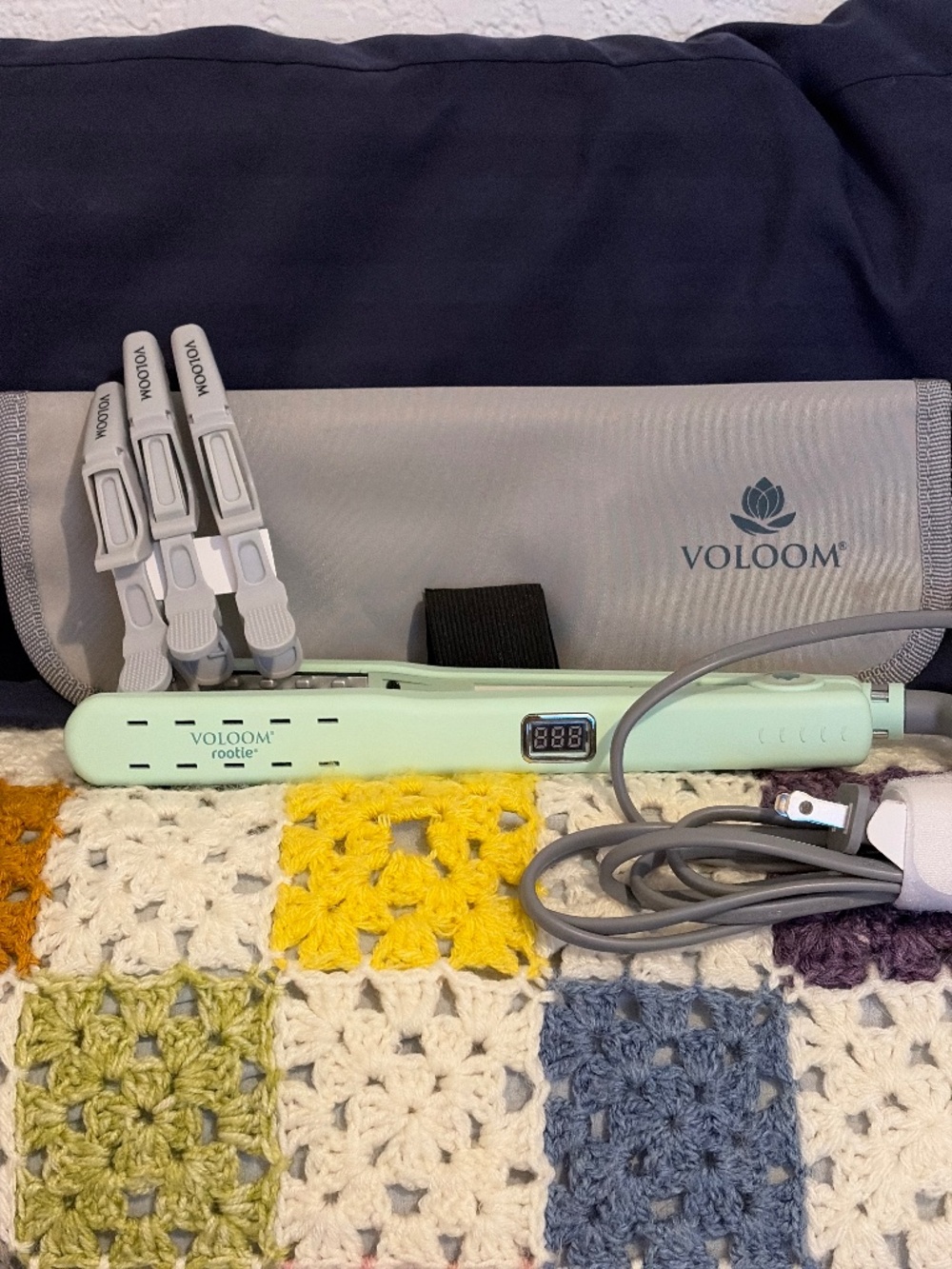 VOLOOM Rootie 3/4” Hair Volumizing Iron Mint Green - Complete Bundle with Pouch